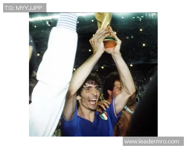 老鼠绰号背后隐藏的足球传奇球星身份揭秘