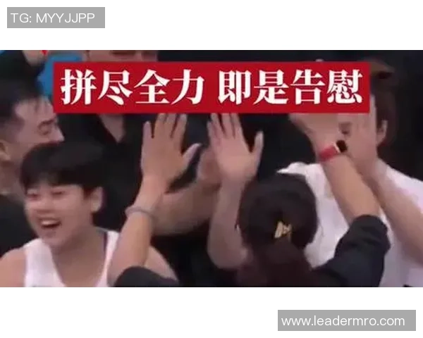 足球场上球星们赛场内外的心声与瞬间对话 足球场上球星们赛场内外的心声与瞬间对话